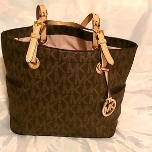 Michael Kors Signature  Tote